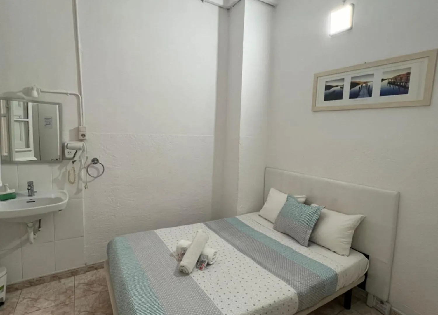 Youth Hostel - Central And Basic Drassanes 巴塞罗那 西班牙
