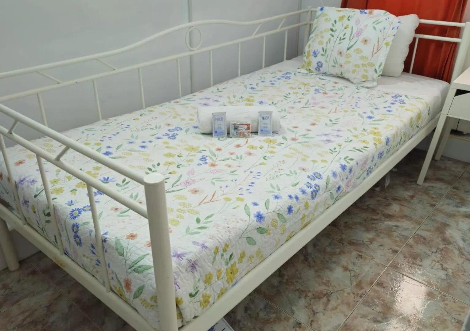 ** Pensjonat Youth Hostel - Central And Basic Drassanes Barcelona Hiszpania