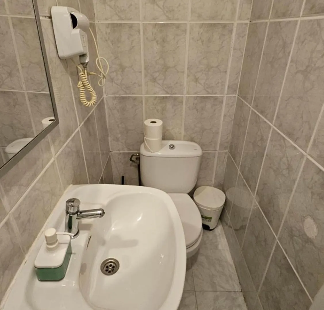 Affittacamere Youth Hostel - Central And Basic Drassanes Barcellona