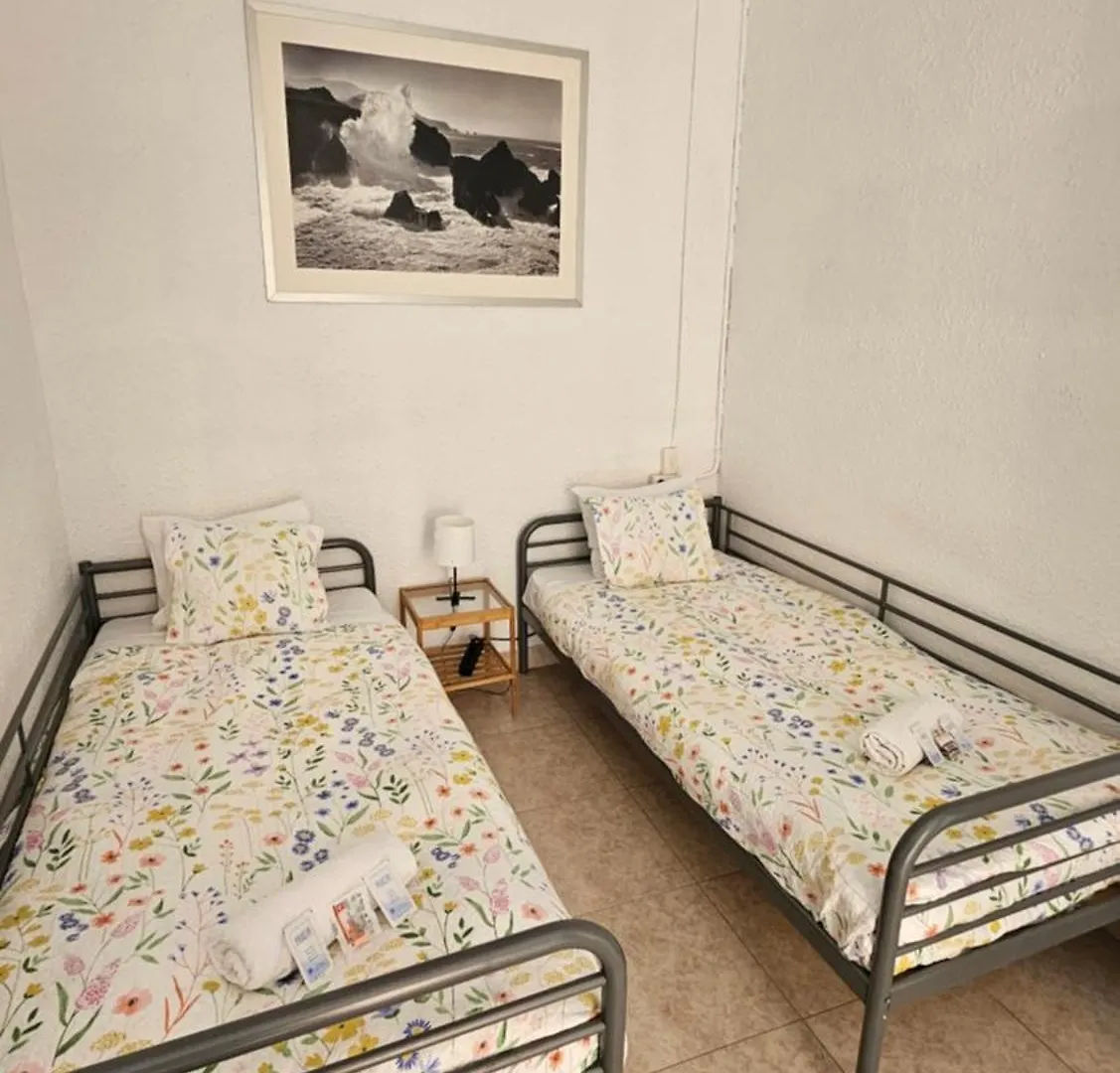 Affittacamere Youth Hostel - Central And Basic Drassanes Barcellona