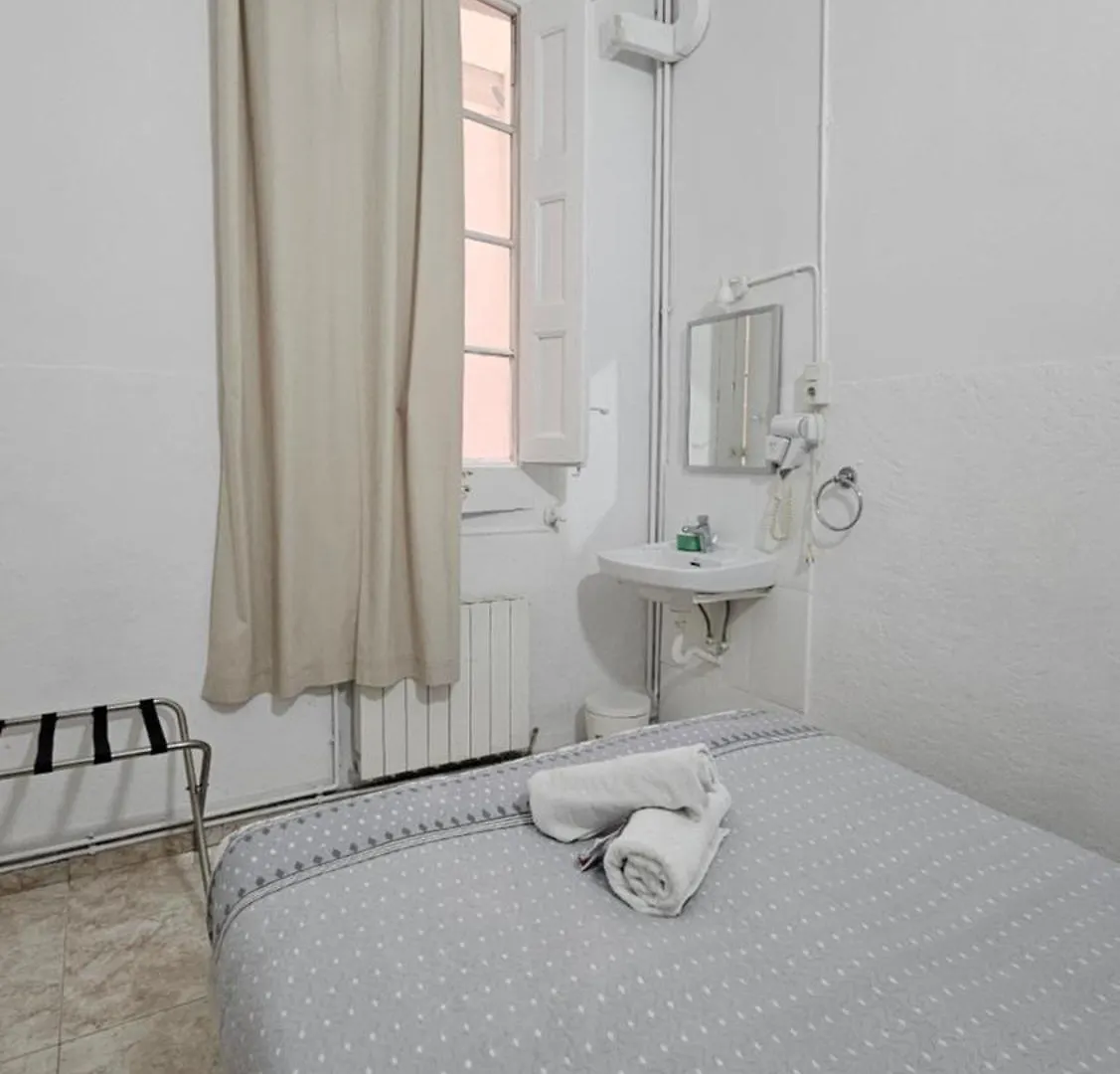 בית הארחה ברצלונה Youth Hostel - Central And Basic Drassanes